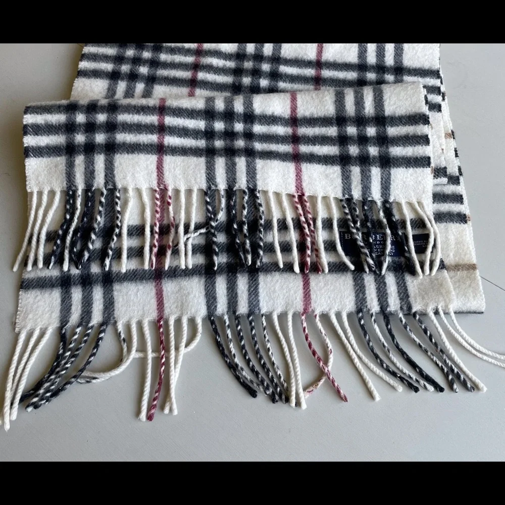Burberry Classic White Cashmere Check Scarf